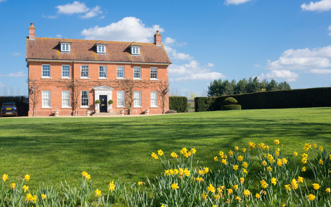 How to Reduce Your Electricity Bills in the UK