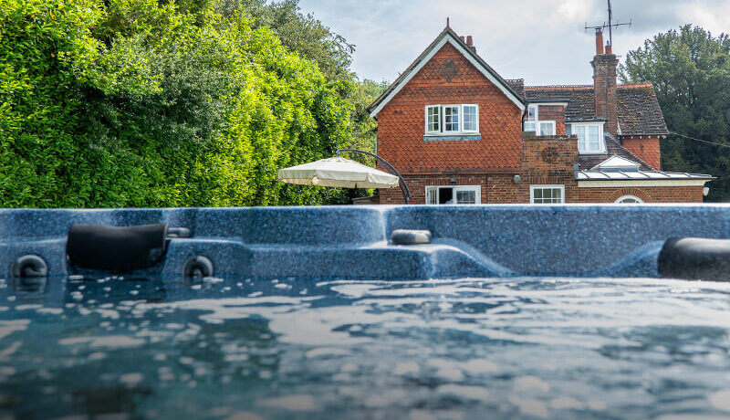 Reduced costs for the energy-hungry hot tub